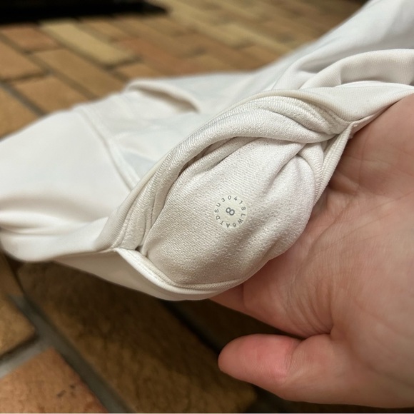 Lululemon Mesh In Motion Crop 23" White Athletic Leggings Size 8 - Picture 6 of 7